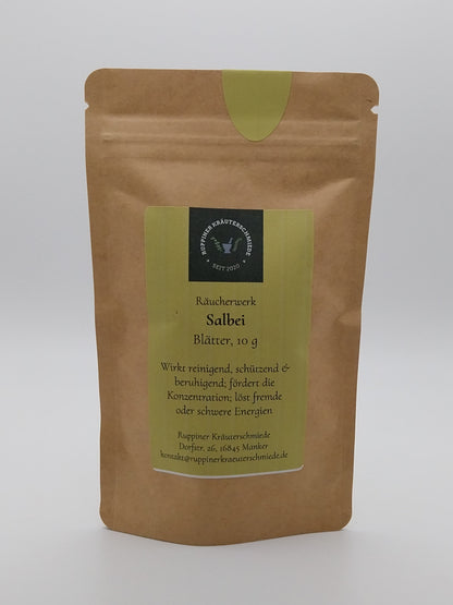 Salbeiblätter in einem Standbodenbeutel